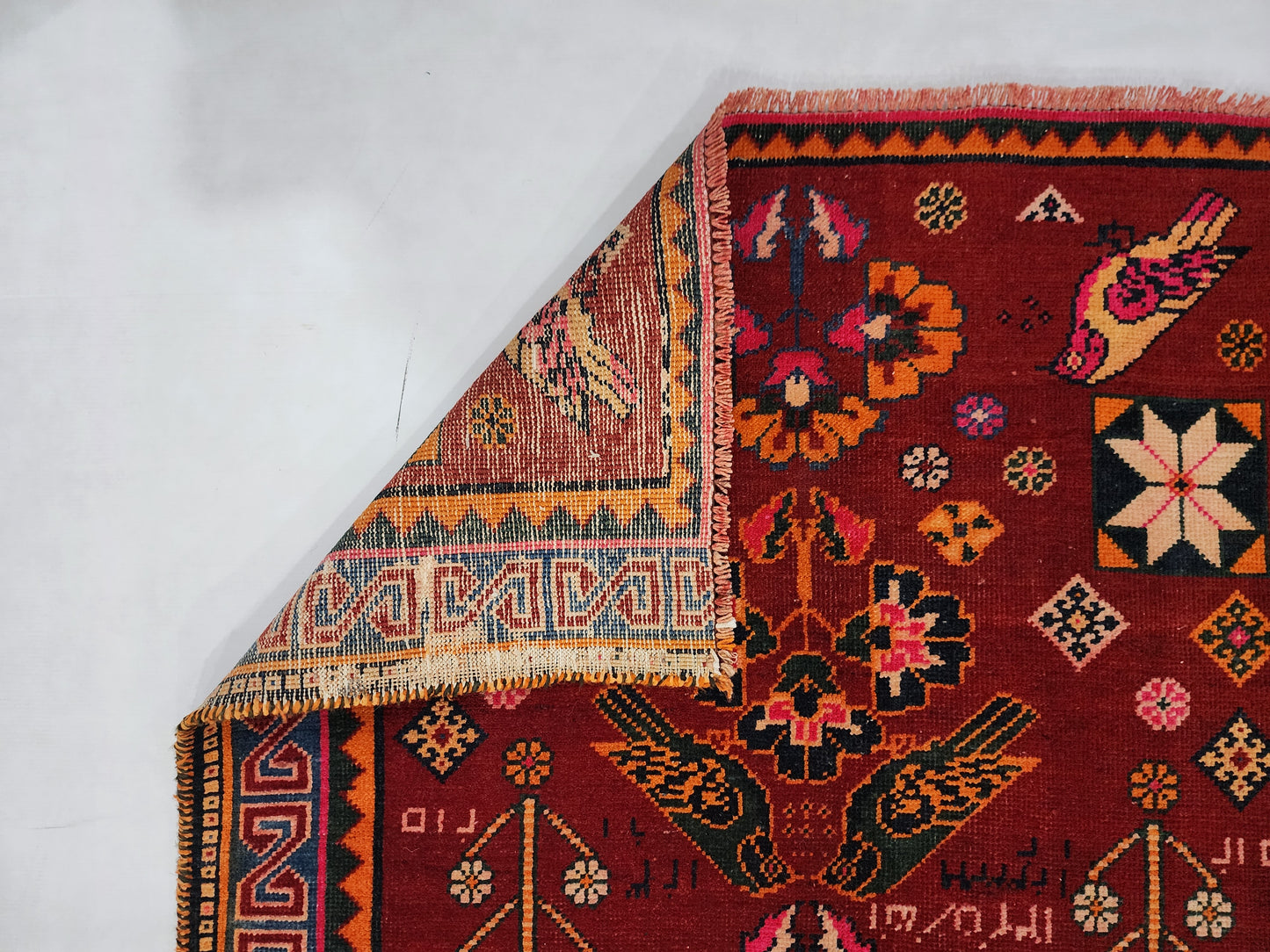 Vintage Persian Qashqai Bird Rug | Hand-Knotted Pictorial Masterpiece
