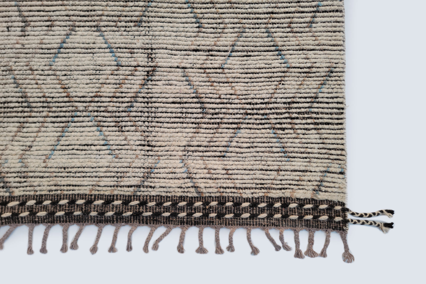 Minimalist Linear Moroccan Berber Rug – Hand-Knotted Oatmeal & Charcoal Wool Rug