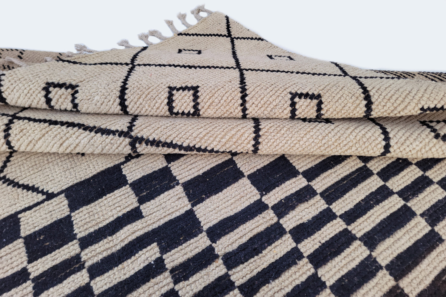 Modernist Moroccan Berber Area Rug – Hand-Knotted Geometric Grid & Lattice Wool Rug