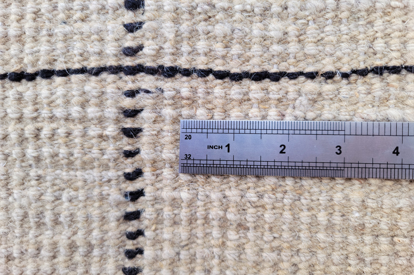 Modernist Moroccan Berber Area Rug – Hand-Knotted Geometric Grid & Lattice Wool Rug